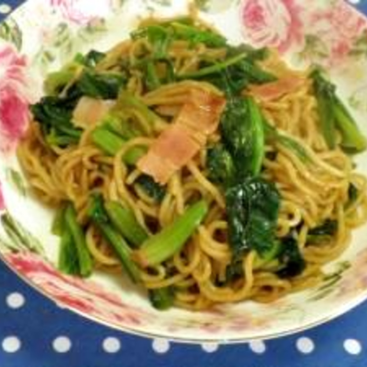 ほうれん草で焼きそば レシピ 作り方 By Momo 楽天レシピ ほうれん草で焼きそば レシピ 作り方 By Momo 楽天レシピ